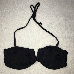 CALIFORNIA WAVES Black Strapless Ruffle Top small